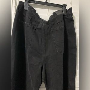 American eagle size sixteen black straight leg jeans